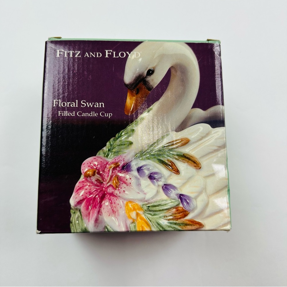 Fits and Floyd Floral Swan Filled Candle Cup